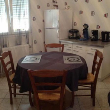 Charmant Gite A Etain, Tout Inclus, Proche Verdun Avec Terrasse Et Parking - Fr-1-585-3 Екстериор снимка