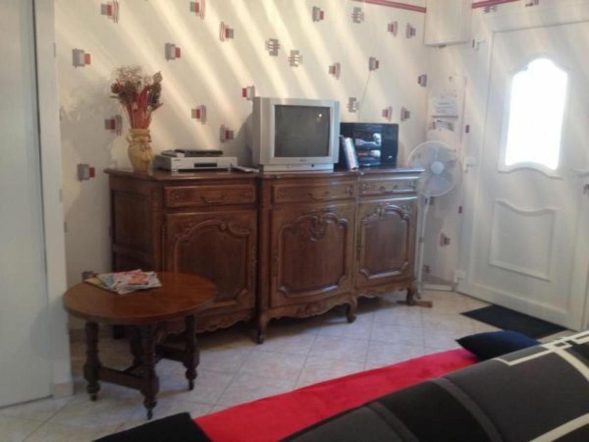Charmant Gite A Etain, Tout Inclus, Proche Verdun Avec Terrasse Et Parking - Fr-1-585-3 Екстериор снимка